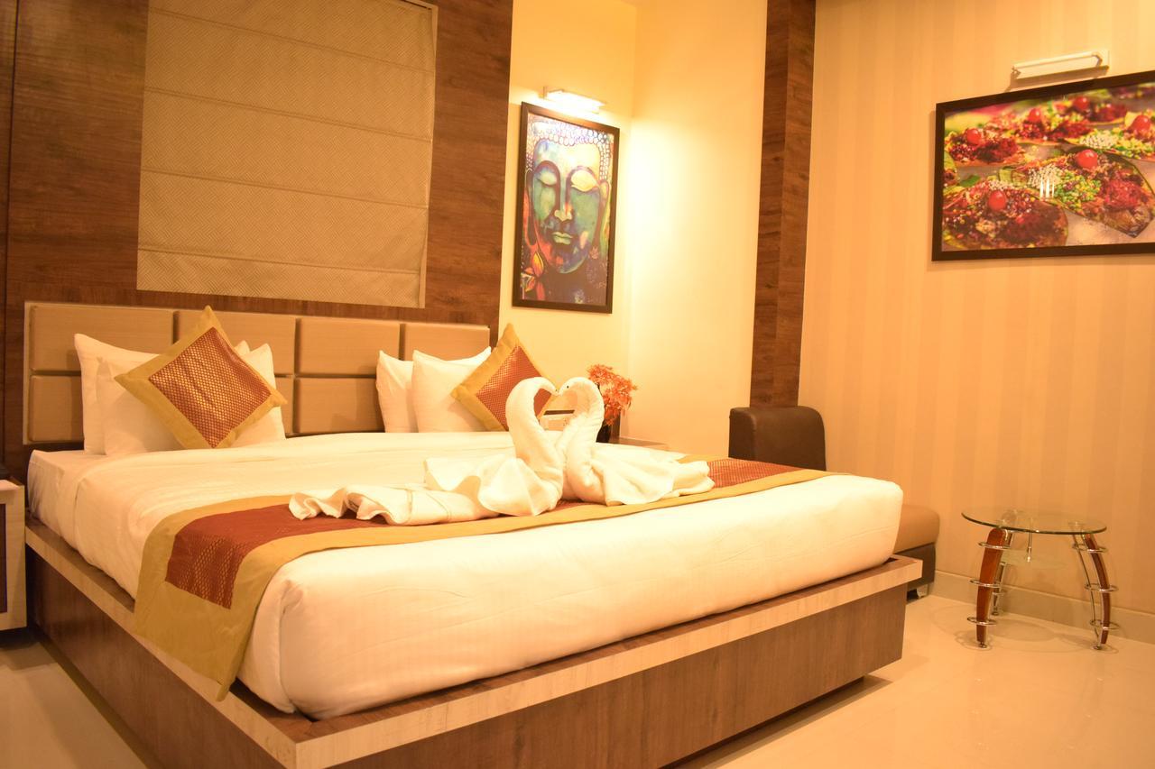 Uday Palace Hotel